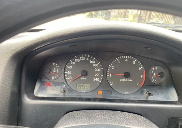 Toyota Avensis cena 2900 przebieg: 330000, rok produkcji 2001 z Wejherowo małe 137